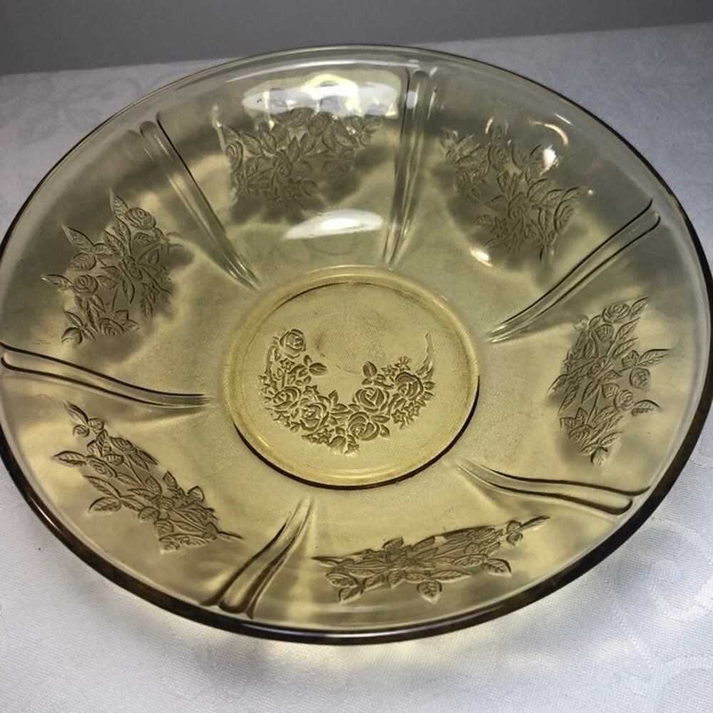 Vintage yellow depression bowl